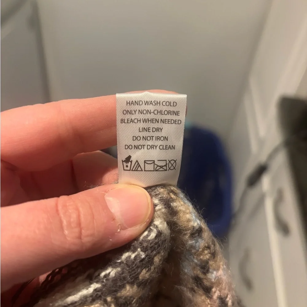 EMANUEL GERALDO Plaid Blanket Scarf in Brown, White, and Pink